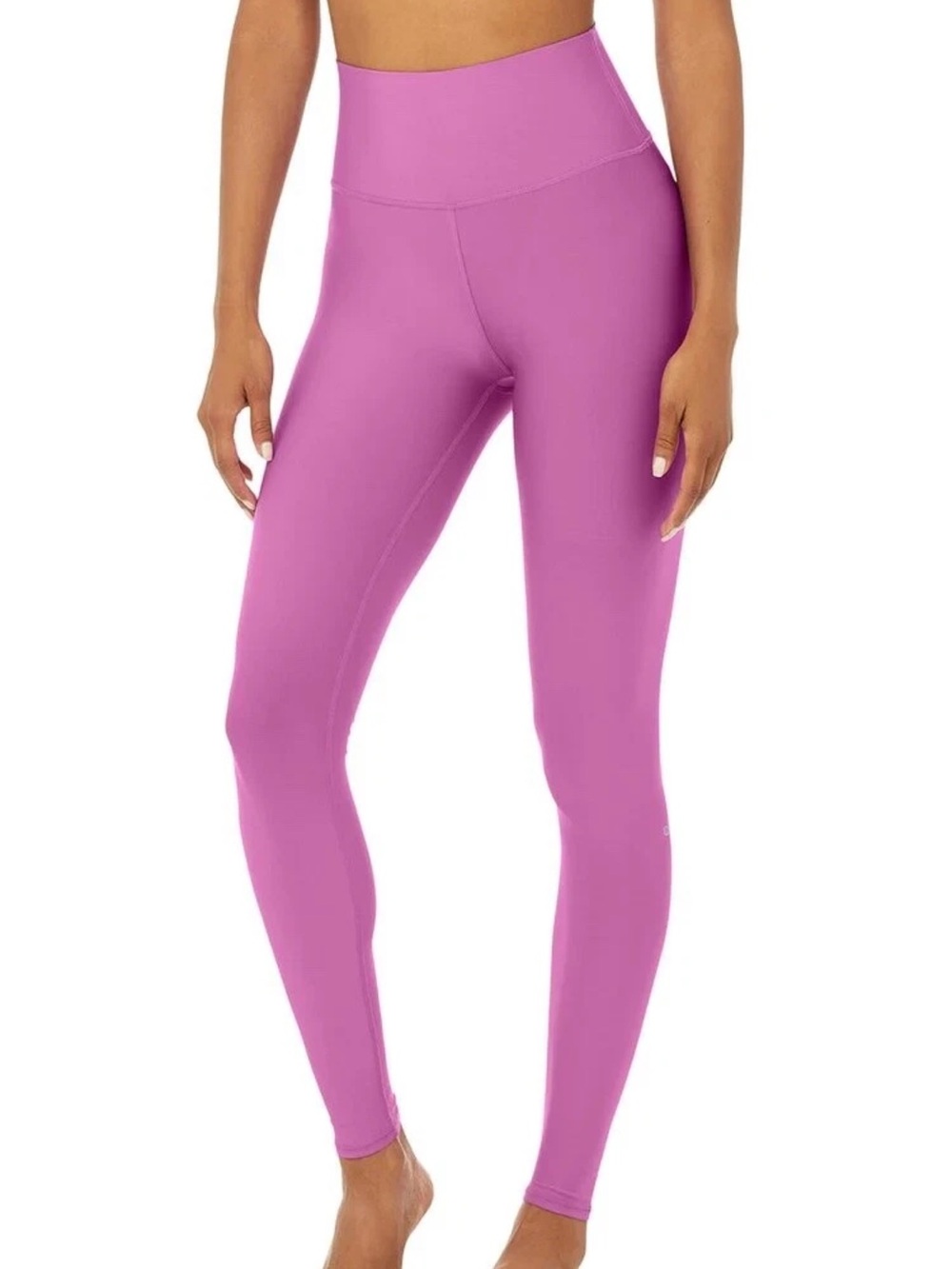 ALO Yoga Airlift High Rise Leggings
Electric Violet
